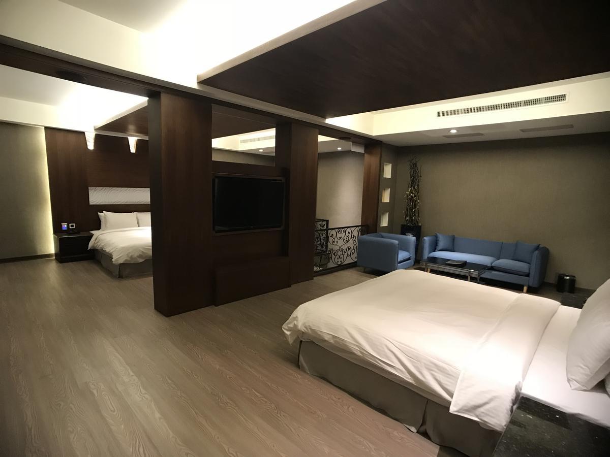 Moni Motel Pingzhen Εξωτερικό φωτογραφία